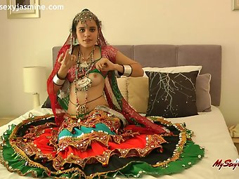 Indian Babe In Chania Choli